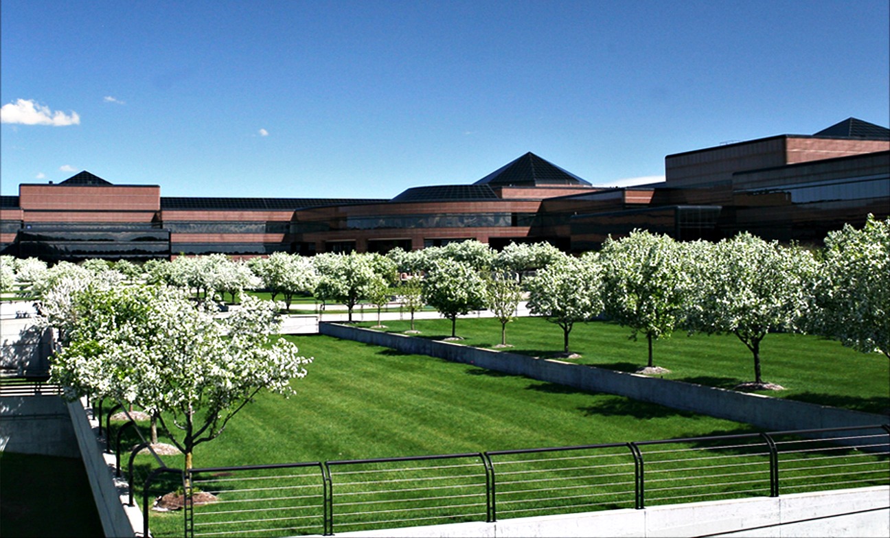 BrightView Maintained FCA US Headquarters Wins Prestigious Landscape Fiat Chrysler 1 